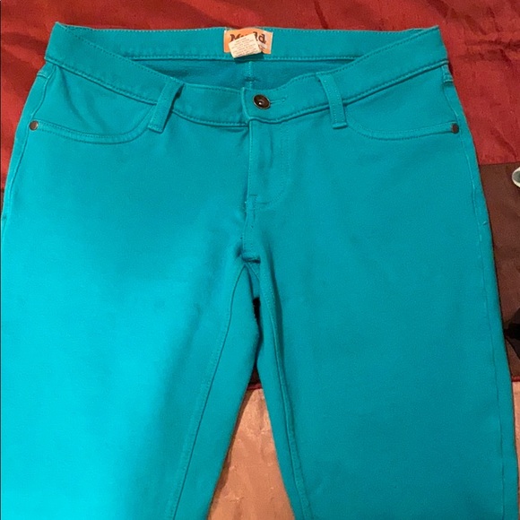 Mudd Turquoise Jeggings Size 5 Juniors - Picture 1 of 4